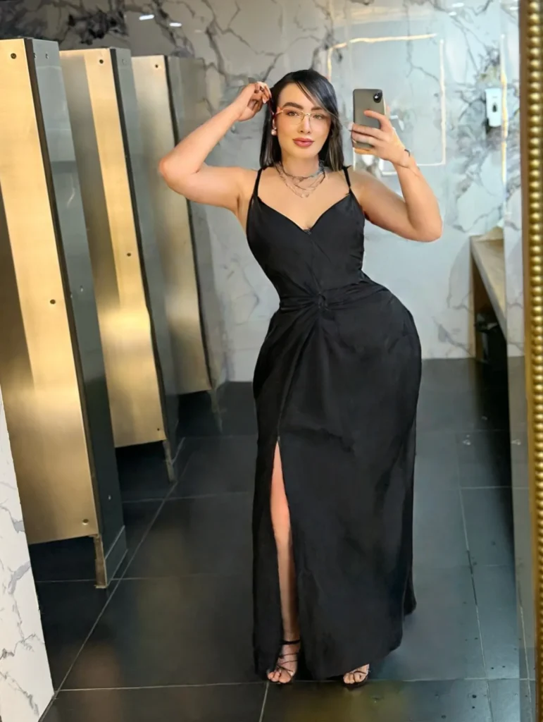 Veronica Obando: Colombian Model, Age, Net Worth & Full Bio 2025