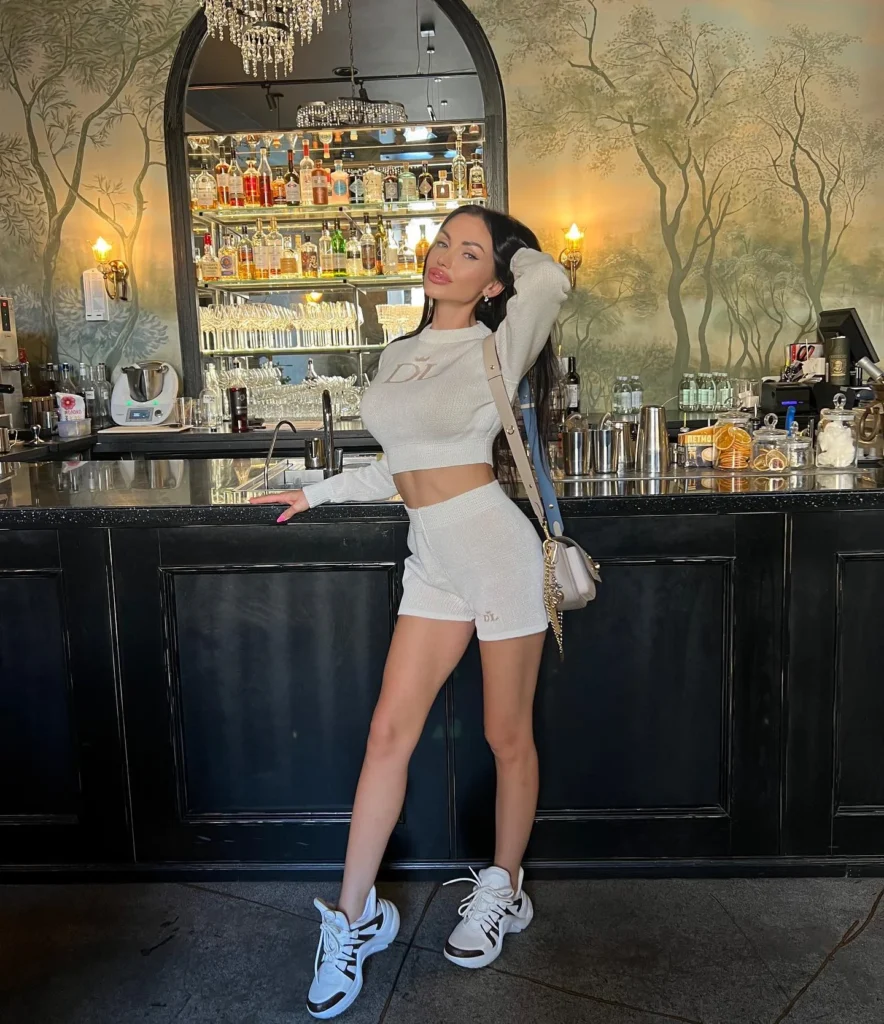 Sasha Rose Biography: Complete Guide to Age, Career, Awards & More