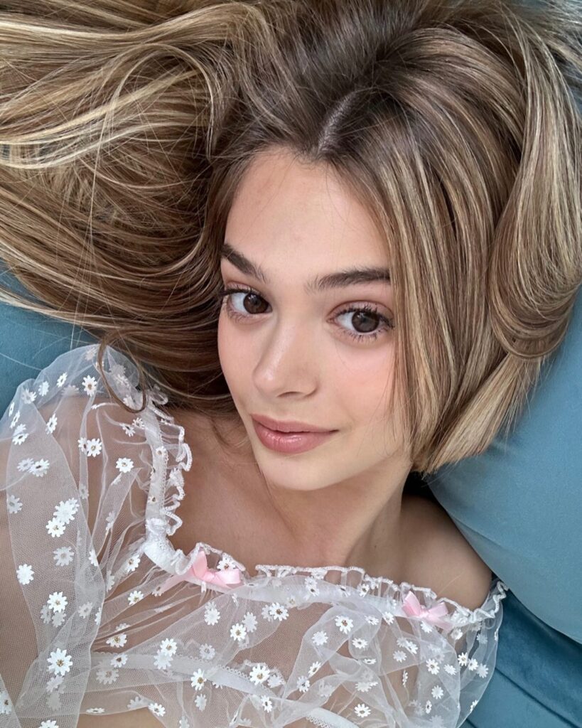 Molly Little Age, Bio, Career, Net Worth, Boyfriend & More