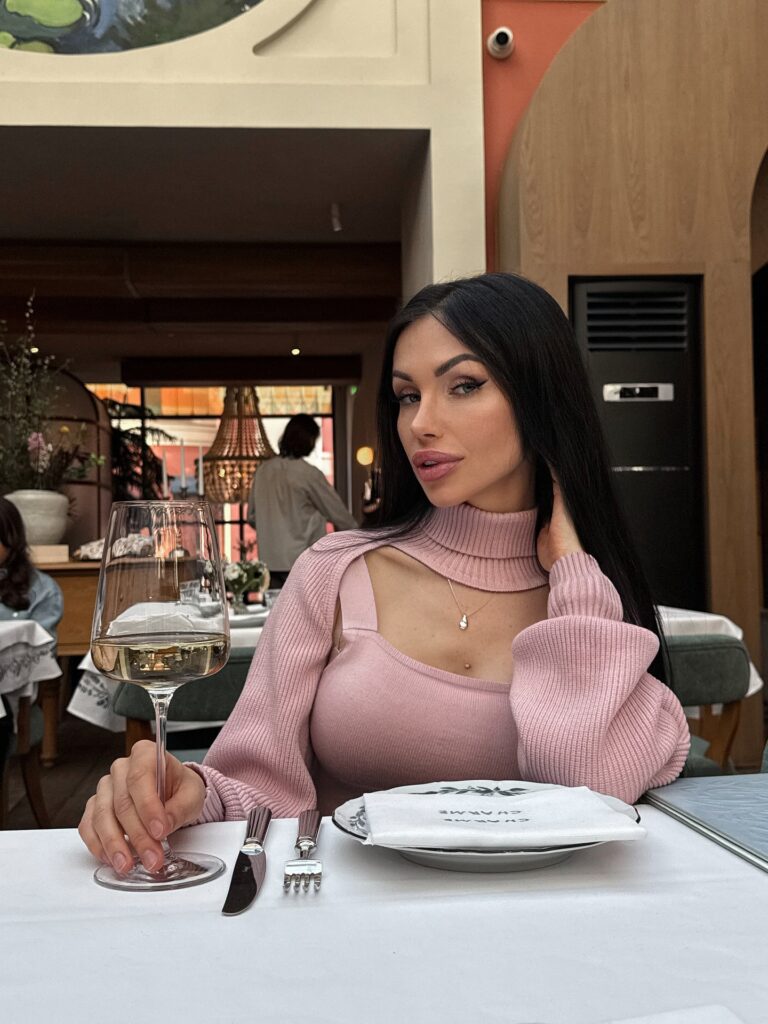 Sasha Rose Biography: Complete Guide to Age, Career, Awards & More