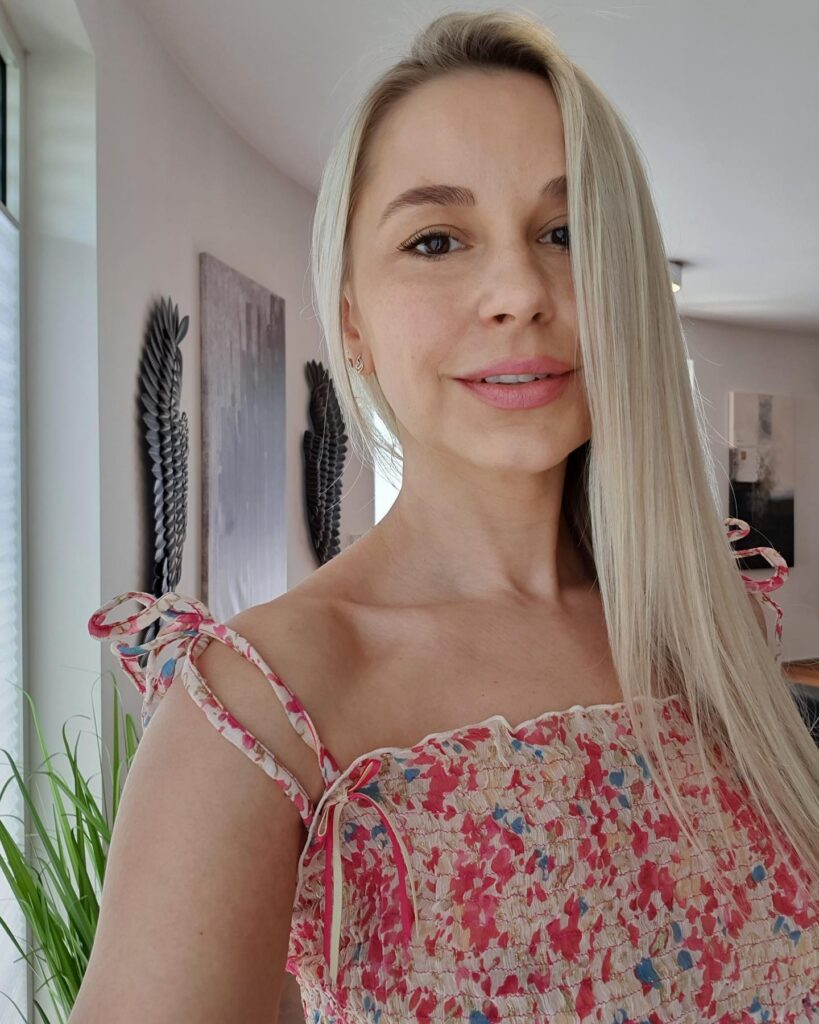 Lola Myluv: Complete Biography, Career & Net Worth 2025