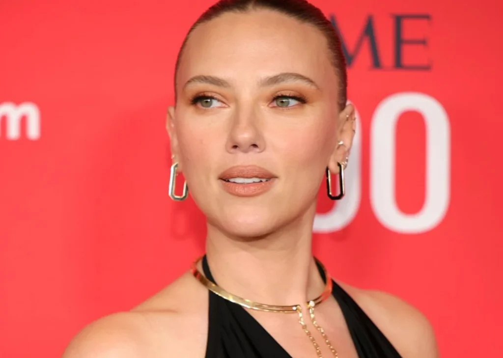 Scarlett Johansson: Age, Career, Net Worth, Height & Boyfriend